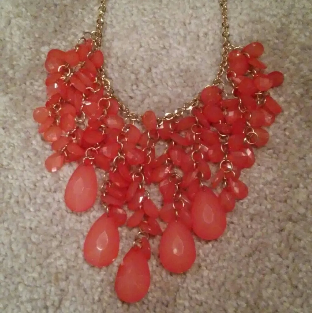 Coral Teardrop Bead Necklace - Picture 1 of 2